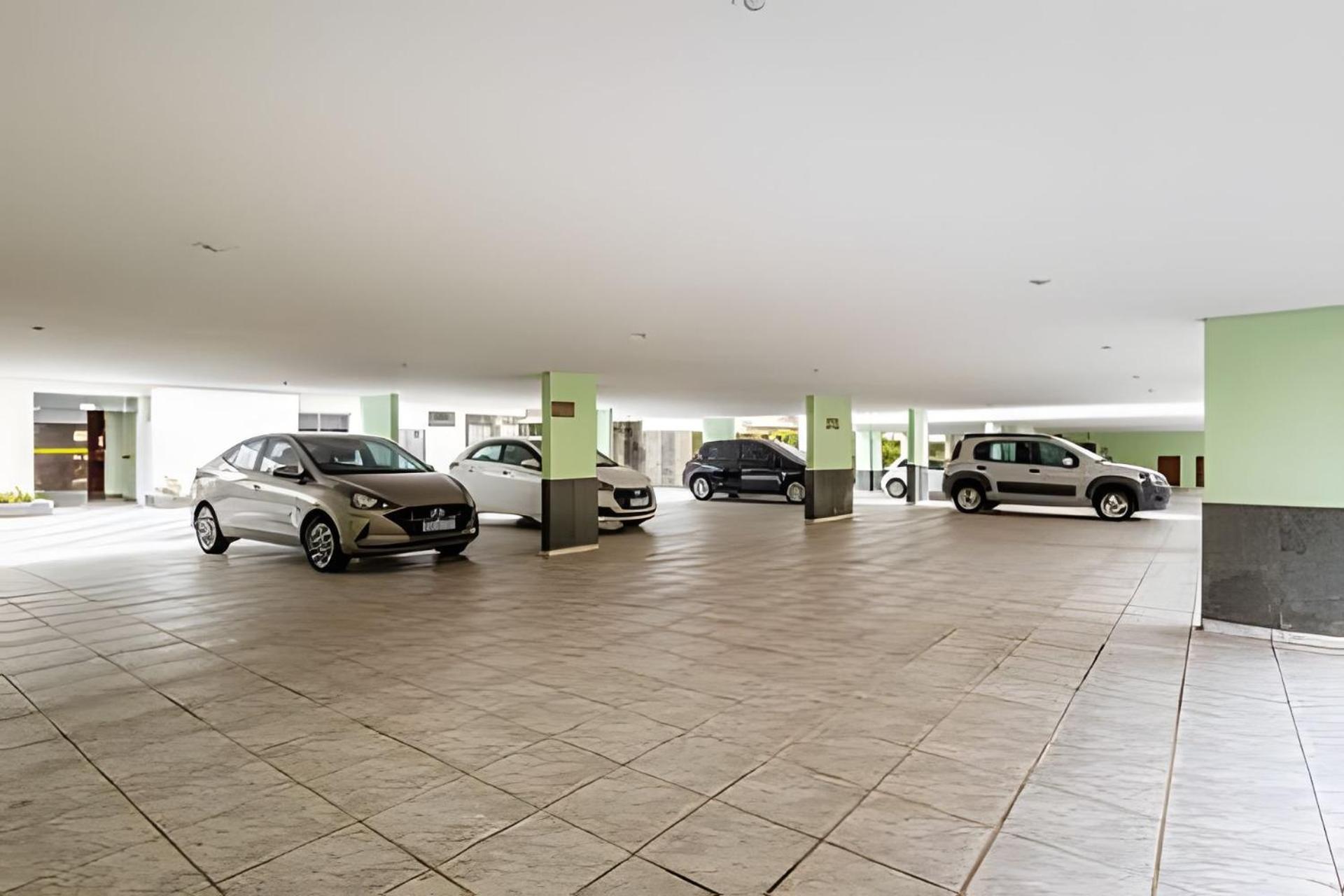 Apto Na Enseada Excelente Localizacao, 500M Da Praia, Garagem, Ar Condicionado Portaria 24 Horas Guarujá Zewnętrze zdjęcie